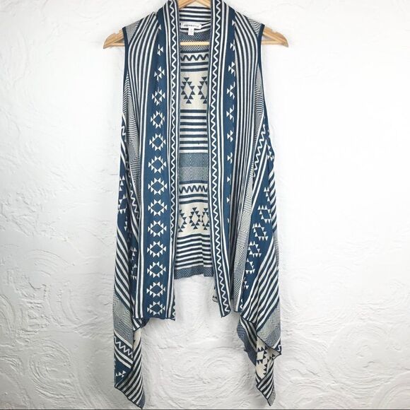 Roommates Blue Aztec print waterfall knit boho vest NEW - Picture 1 of 12